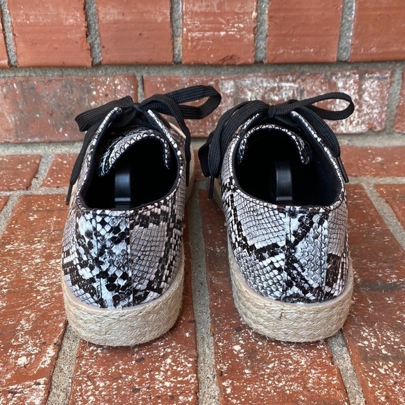 Olivia Miller Step On It Women's Platform Espadrille Sneakers Size 9 - Picture 4 of 7